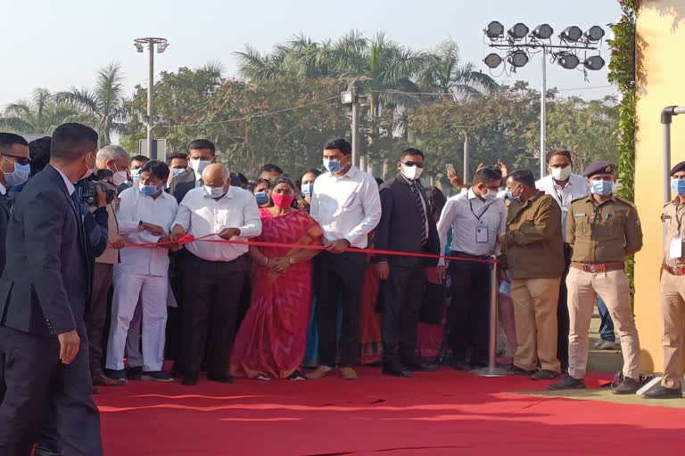 Gujarat CM opens Ahmedabad Flower Show 2023