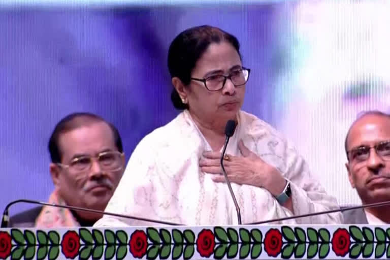 Mamata congratulates TMC workers on party foundation day, vows to strengthen federal structure