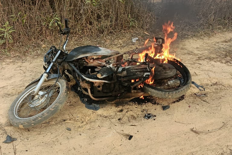 Burning bike found at picnic spot in Giridih