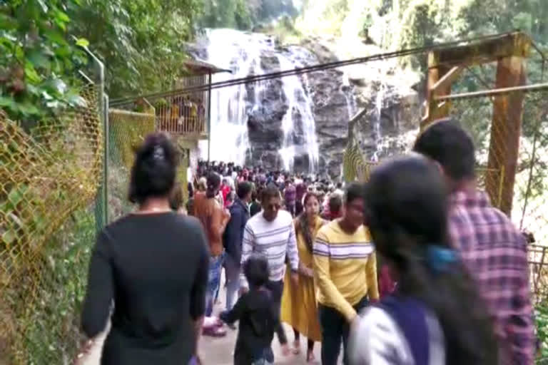 Tourists flock to Kodagu