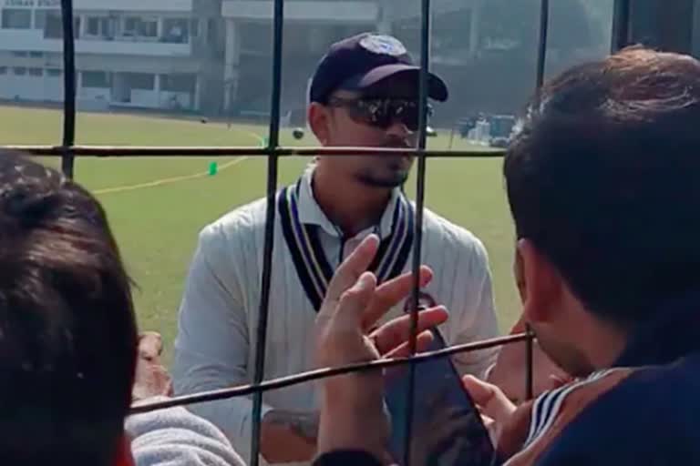 Ishan Kishan  Ishan Shocked As Fans Inform Pant s Accident  Rishabh Pant  Rishabh Pant car accident  ഇഷാന്‍ കിഷന്‍  റിഷഭ്‌ പന്ത്  റിഷഭ്‌ പന്ത് കാര്‍ അപകടം  ഇഷാന്‍ കിഷന്‍ വൈറല്‍ വീഡിയോ  ishan kishan viral video