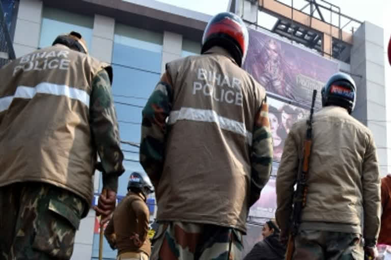 Bihar Police SI thrashed in Patna