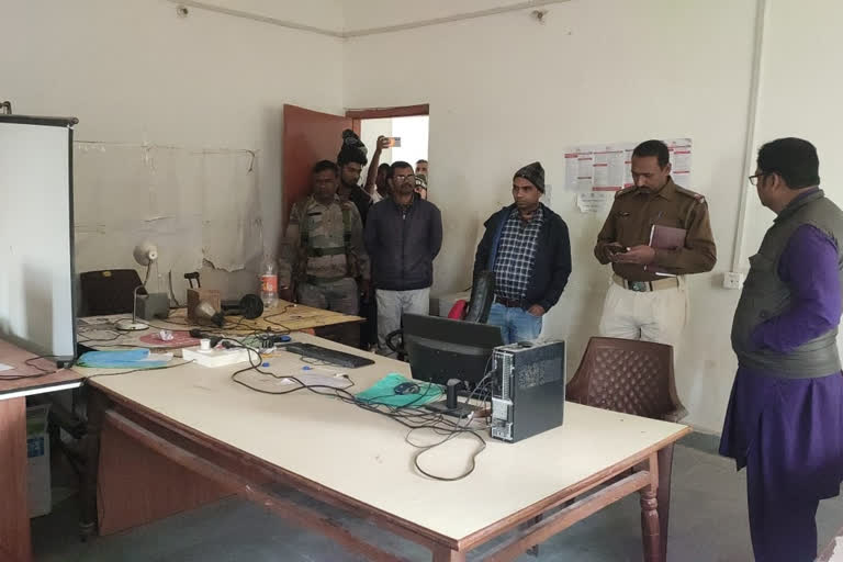Theft In Hussainabad Block Office In Palamu