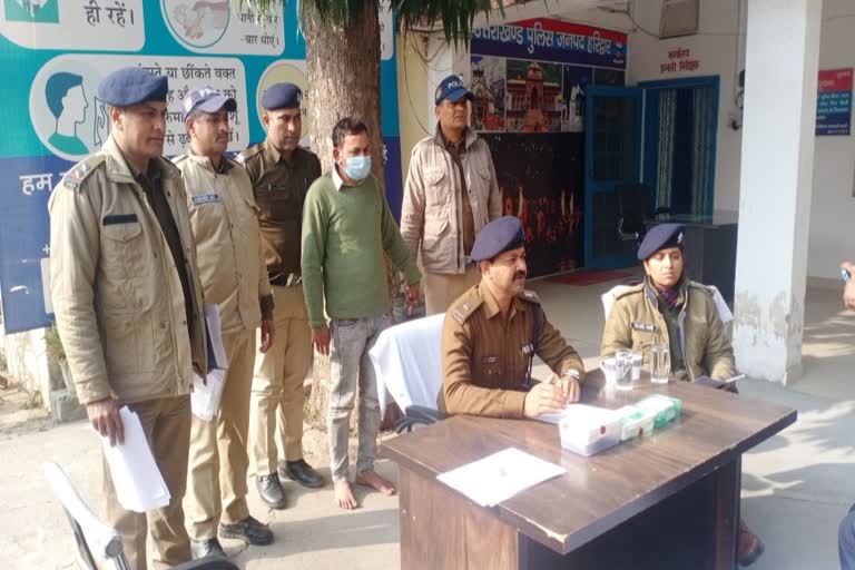 police arrested smack smuggler in Roorkee