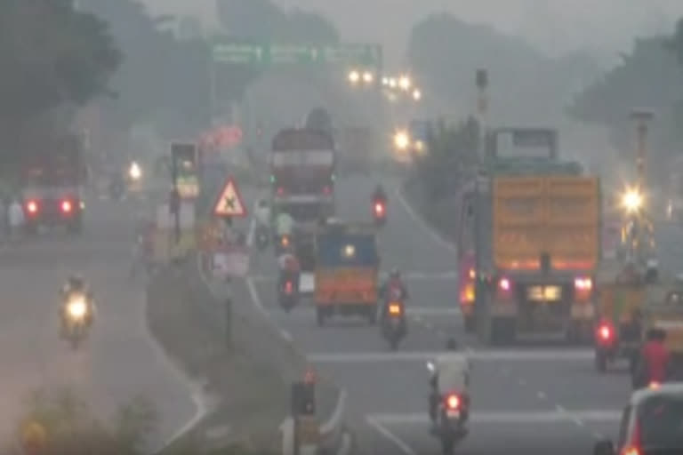 வீடியோ திருச்சிசென்னை நெடுஞ்சாலையில் கடும் பனி மூட்டம்