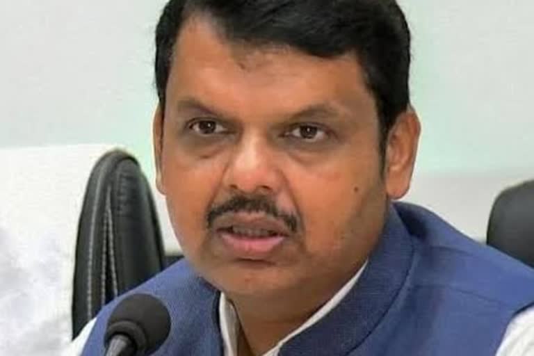 Fadnavis meeting with power employees