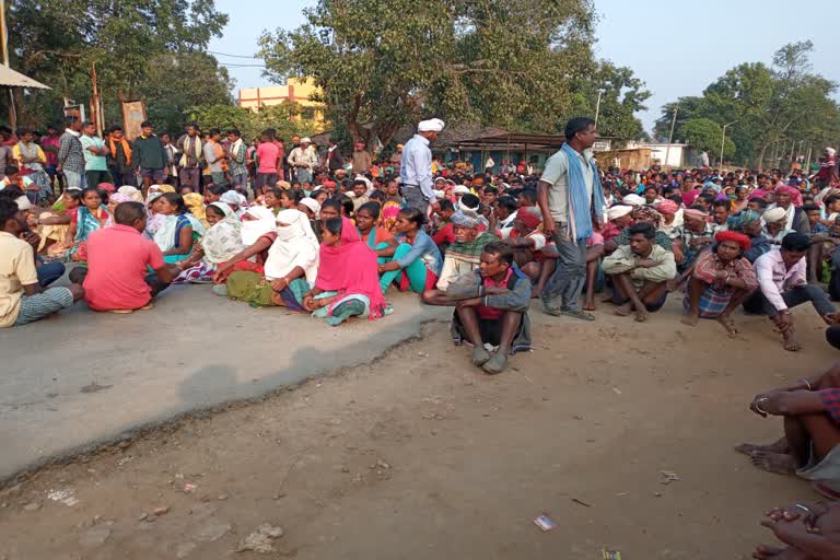 protest in narayanpur chhattisgarh
