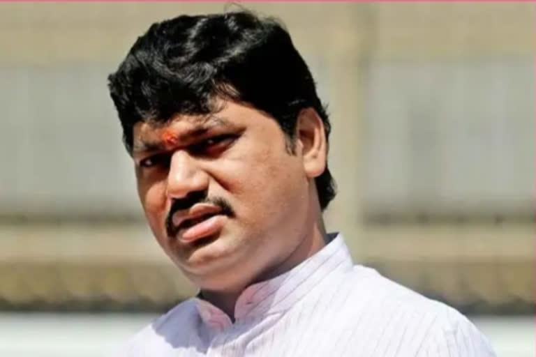 Dhananjay Munde  car accident