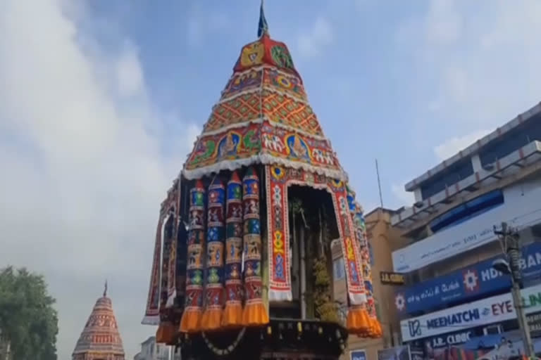 சிதம்பரம் நடராஜர் கோயில் தேரோட்டம்