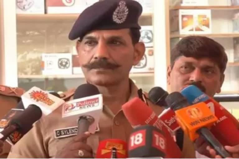 பெண் காவலருக்கு பாலியல் தொல்லை  சம்பவம் நடந்த அன்றே திமுக நிர்வாகிகள் மீது வழக்குப்பதிவு