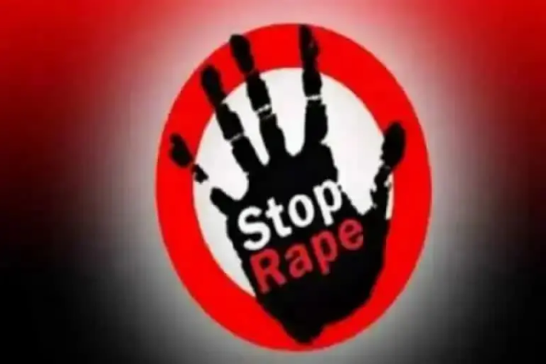 brothers arrested for raping minor girl Telangana  Telangana Warangal  brothers arrested for raping minor girl Warangal  തെലങ്കാനയില്‍ സഹോദരന്മാര്‍ പിടിയില്‍  കൗമാരക്കാരിയെ കൂട്ടബലാത്സംഗത്തിന് ഇരയാക്കി  ബ്ലാക്ക് മെയില്‍  തെലങ്കാനയിലെ വാറങ്കലില്‍  തെലങ്കാന വാറങ്കലില്‍ കൗമാരക്കാരിയെ പീഡിപ്പിച്ചു