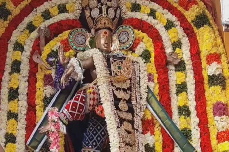 தஞ்சை பெரிய கோயிலில் கோலாகலமாக நடந்த ஆருத்ரா தரிசனம்