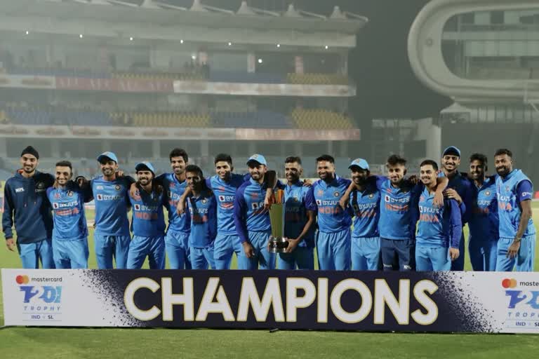 India beat Sri Lanka by 91 runs in 3rd T20I
