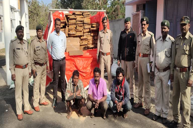 Smuggling of teak wood in Pushpa style in Sukma