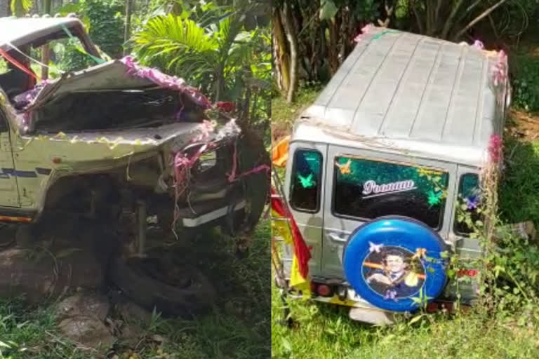 Sabarimala devotees van accident  Sabarimala devotees van accident injured Kottayam  Sabarimala devotees van accident  കോട്ടയം പാല  കോട്ടയം ഇന്നത്തെ വാര്‍ത്ത  kottayam todays news