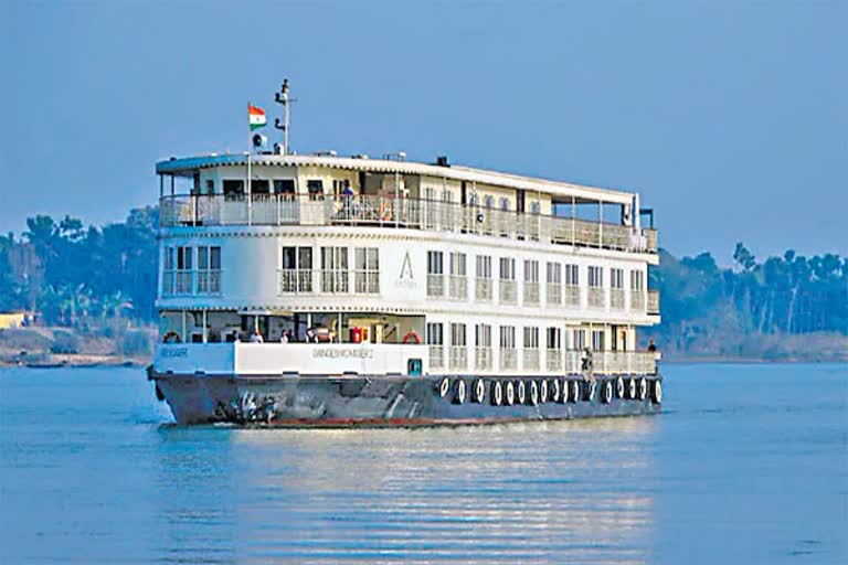 International level river cruise in india