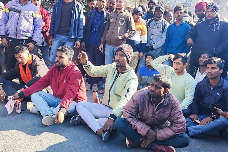Demonstration Of Hinduist Organizations In Latehar
