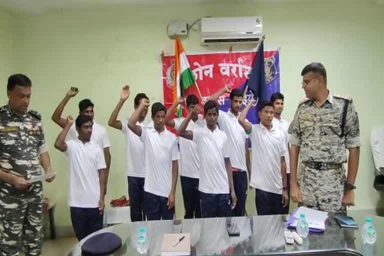 Ten Naxalites surrendered in Dantewada