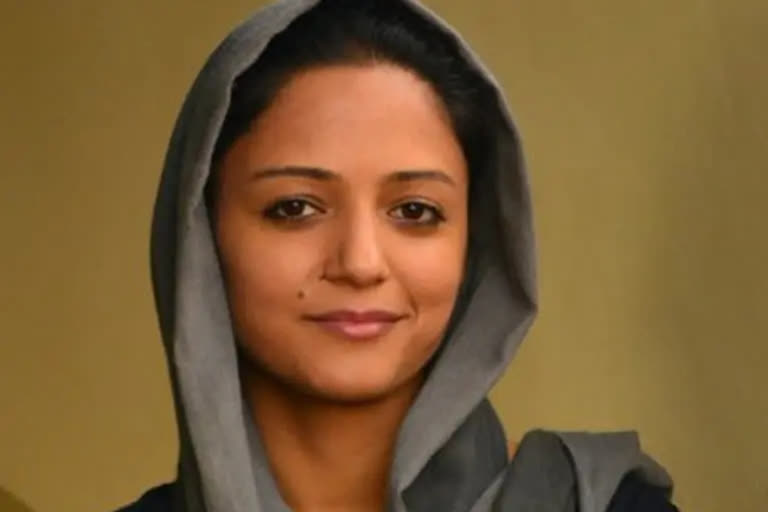 LG office on Tuesday informs that Ex-JNUSU leader Shehla Rashid gets sanctions to prosecute by Delhi LG VK Saxena for tweeting about Indian Army.