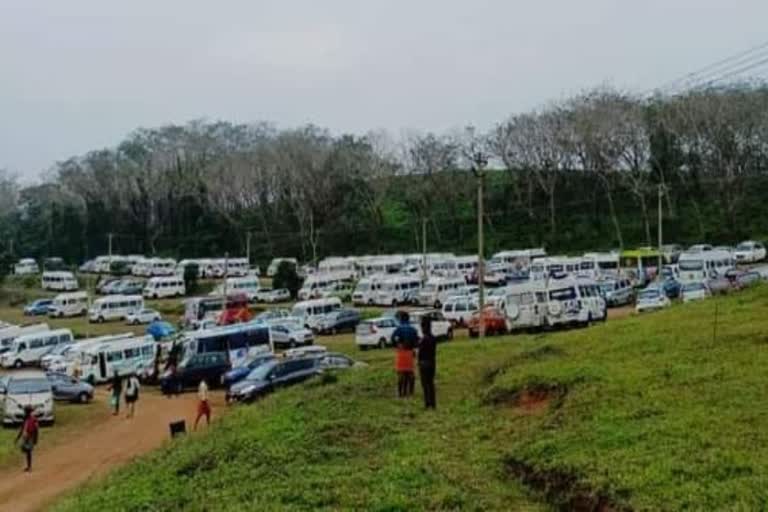 Sabarimala nilakkal parking fee  Agreement to collect parking fee at nilakkal  kerala news  malayalam news  ടെൻഡർ തുക അടക്കുന്നതിൽ വീഴ്‌ച വരുത്തി  sabarimala news  നിലയ്ക്കലിലെ പാർക്കിങ് ഫീസ് പിരിക്കാനുള്ള കരാർ  കരാർ റദ്ദ് ചെയ്‌തു  കേരള വാർത്തകൾ  മലയാളം വാർത്തകൾ  ശബരിമല വാർത്തകൾ  നിലയ്‌ക്കലിലെ പാർക്കിങ് ഫീസ്  ദേവസ്വം ബോർഡ് കരാർ