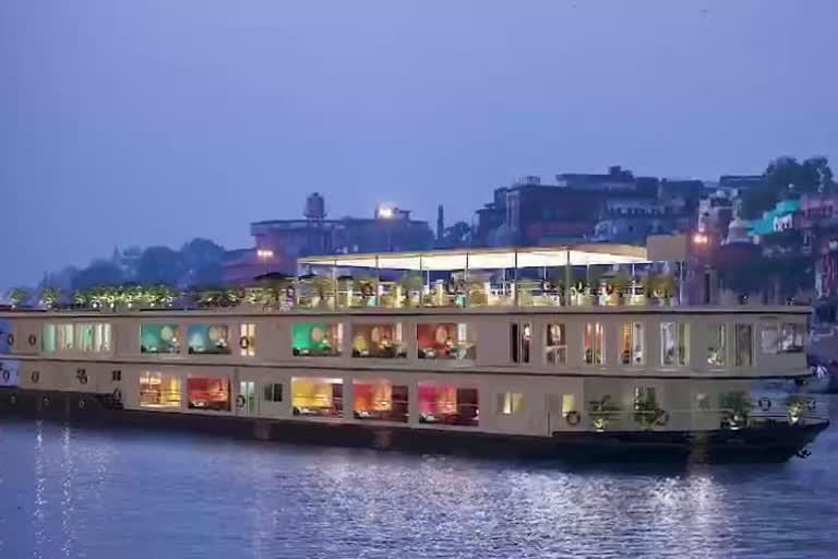 GANGA VILAS CRUISE ARRIVED AT RAMNAGAR PORT OF VARANASI