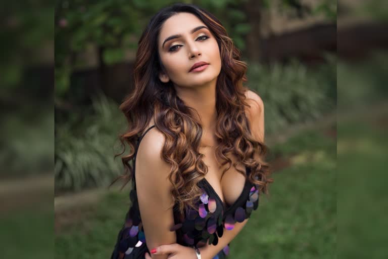 Ragini Dwivedi