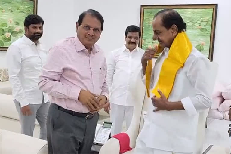 Janasena Party Advisor met CM KCR