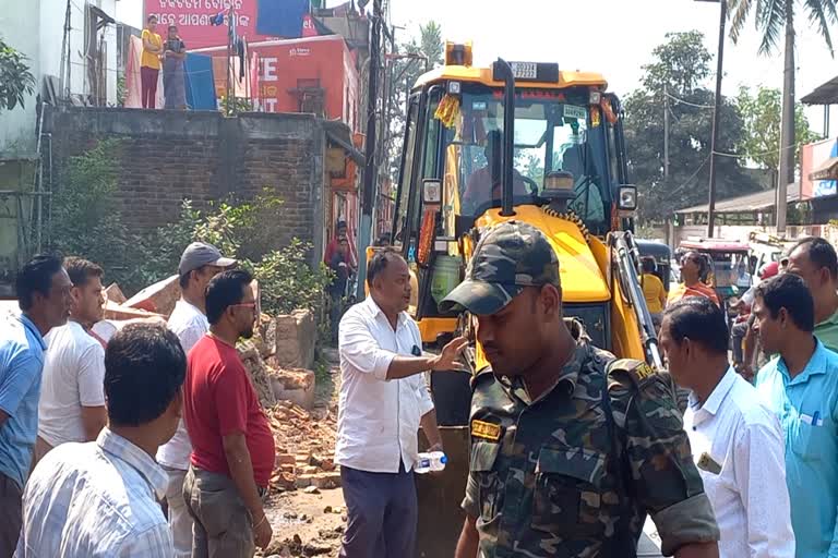 eviction in puri