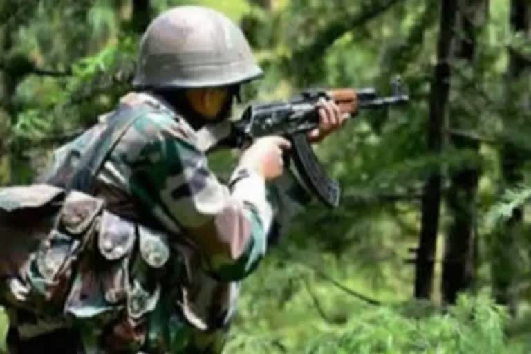 Surgical strike against naxalites in chhattisgarh  chhattisgarh telangana border  Operation against Naxal commander Hidma  news of hidma death  Anti Naxal operation at Sukma Telangana border  സിആർപിഎഫ്  Naxalites  Naxalites fired at a CRPF commando team  നക്‌സലൈറ്റുകൾ വെടിയുതിർത്തു  ഛത്തീസ്‌ഗഡ് അതിർത്തിയിൽ വെടിവെയ്‌പ്പ്  ദേശീയ വാർത്തകൾ  മലയാളം വാർത്തകൾ  സിപിആർഎഫ് വെടിവയ്‌പ്പ്  നക്‌സലൈറ്റ് കമാൻഡർ ഹിദ്‌മ  ഹിദ്‌മ കൊല്ലപ്പെട്ടു  തെലങ്കാന അതിർത്തിയിൽ നക്‌സലൈറ്റ് ആക്രമണം