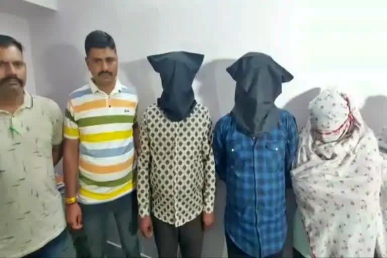 Honey trapping case in Gujarat  honey trapping and extortion in Surat  six persons arrested in honey trapping  Extortion in Surat  6 held for honey trapping  ಲಕ್ಷಗಟ್ಟಲೇ ಹಣ ಕಳೆದುಕೊಂಡ ಗುಜರಾತ್​ ವ್ಯಕ್ತಿ  ಆರು ಜನರನ್ನು ಬಂಧಿಸಿದ ಸೂರತ್​ ಪೊಲೀಸರು  ಹನಿಟ್ರ್ಯಾಪ್​ಗೆ ಸಿಲುಕಿ ನಲುಗಿರುವ ಘಟನೆ ಬೆಳಕಿಗೆ  ಮಹಿಳೆಯರು ಸೇರಿದಂತೆ ಆರು ಮಂದಿಯನ್ನು ಪೊಲೀಸರು ಅರೆಸ್ಟ್​ ಸಾಮಾಜಿಕ ಮಾಧ್ಯಮದ ಮೂಲಕ ಸ್ನೇಹ  ಹರಿಧಾಮ್ ಸೊಸೈಟಿಯ ಫ್ಲಾಟ್‌