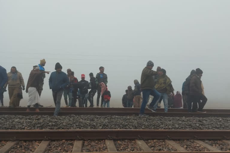 जमुई में पिता की डांट के बाद ट्रेन के आगे कूदकर दिया जान