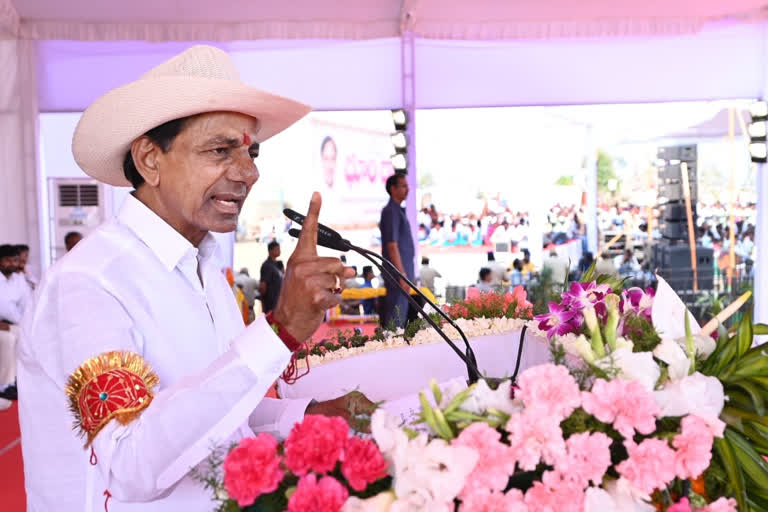 CM KCR