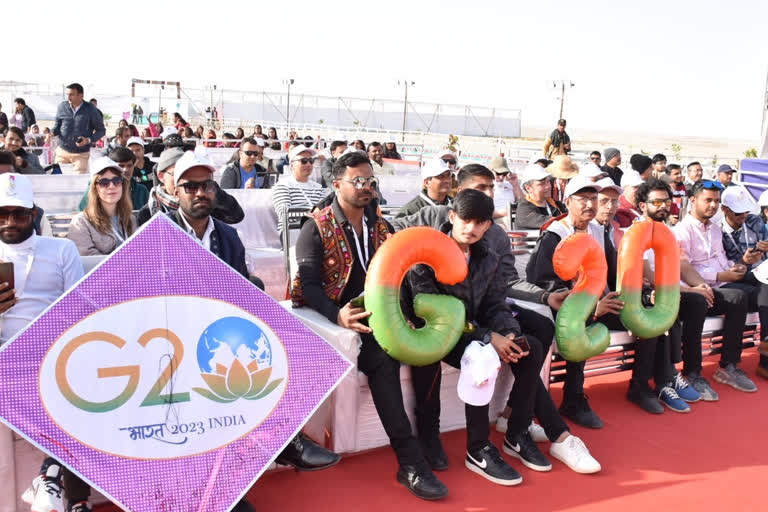 eye-catching-colorful-kite-festival-at-dholera-gujarat