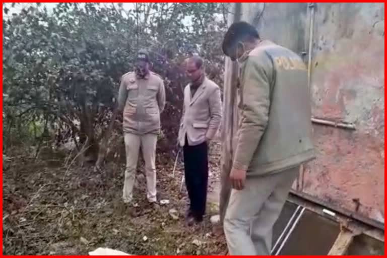 dead body found in Rakkar Colony