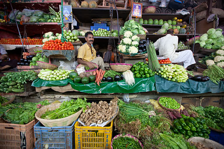 Vegetables Pulses Price: શાકભાજીના ભાવમાં સામાન્ય વધારો