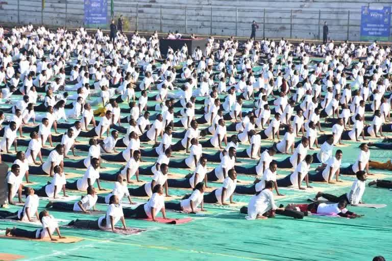 Record Yogathon In Karnataka