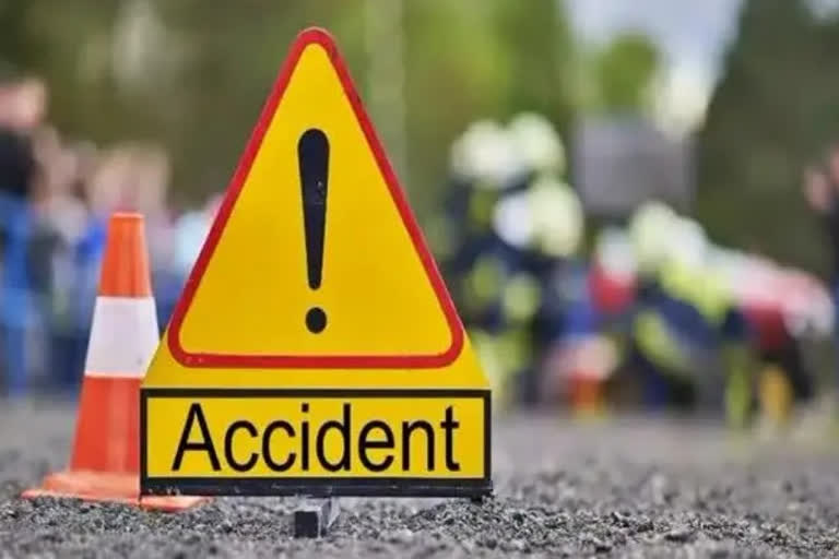 Road accident in Bharatpur, one died and one other injured