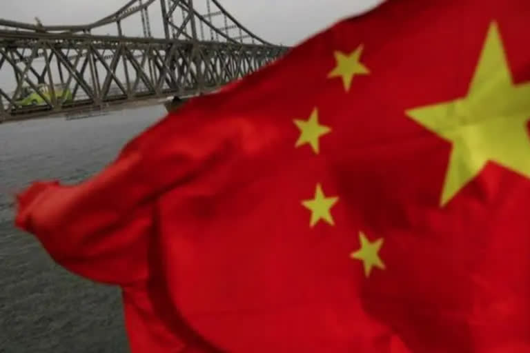 China announces first population decline in recent years