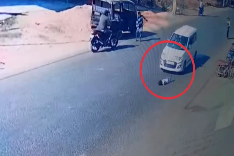 little Girl crushed by car