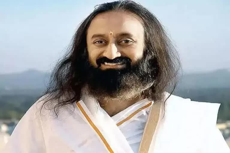 Sri Sri Ravi Shankar Davos: વર્લ્ડ ઈકોનોમિક ફોરમમાંથી મુશ્કેલીગ્રસ્ત વિશ્વ માટે તેમના વિચારો