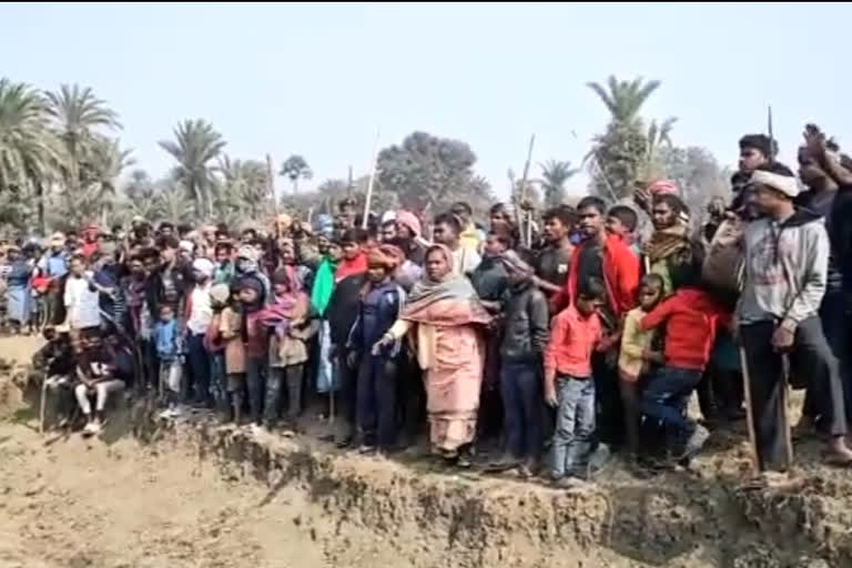 Villagers will not give land to ECL in Godda