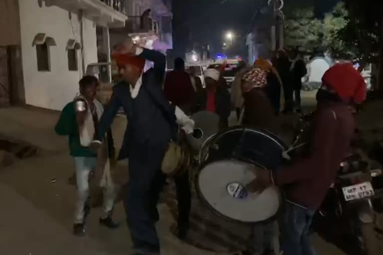 rewa boy heart attack while dancing in procession