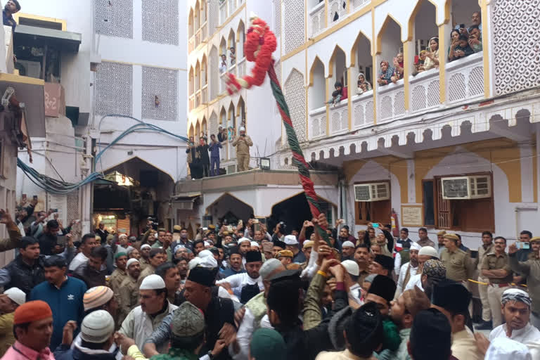 حضرت خواجہ معین الدین چشتی کےعرس کی پرچم کشائی