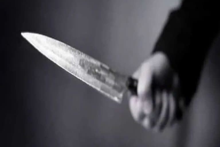 गोपालगंज में बदमाशों ने युवक को चाकू घोंपा