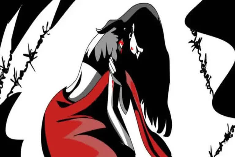pune-woman-forced-to-consume-human-ashes-in-witchcraft-ritual-8-booked