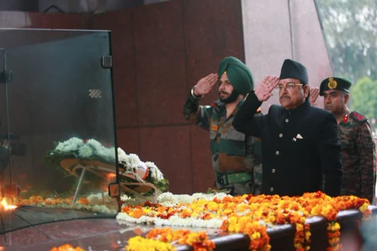 Tributes paid to the martyrs