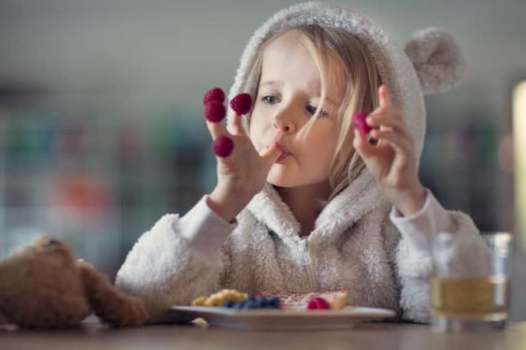 A Girl eating food