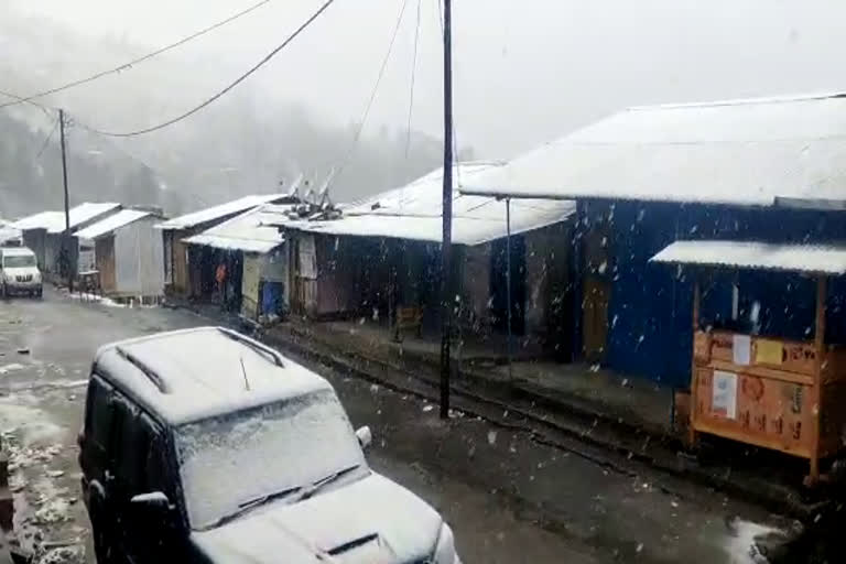 Snowfall in Uttarkashi