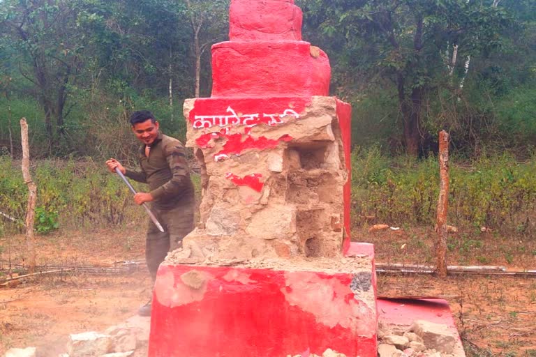 Jawans demolished Naxalite monuments in Narayanpur