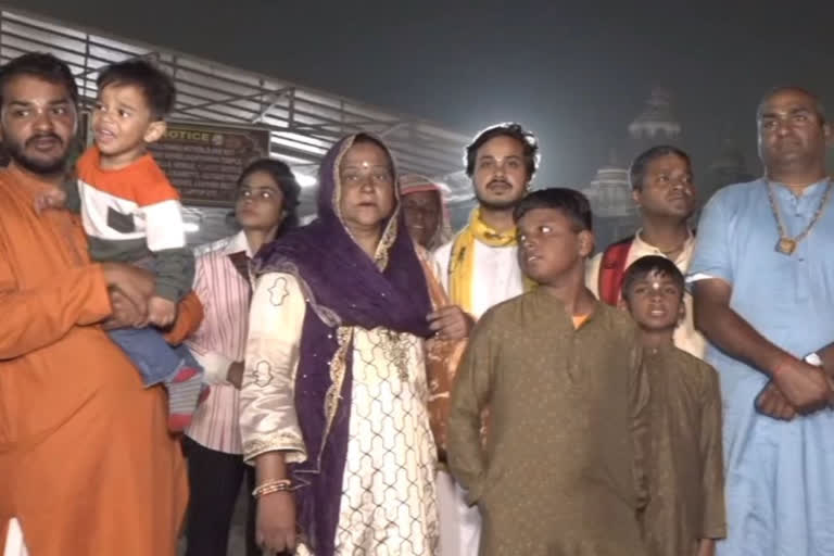 Pakistani devotees reach Puri Srimandir, offer prayers to Lord Jagannath